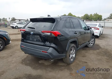 2022 Toyota Rav4 Hybrid Xle z USA, uszkodzony, nr VIN 2T3RWRFV7NW142071